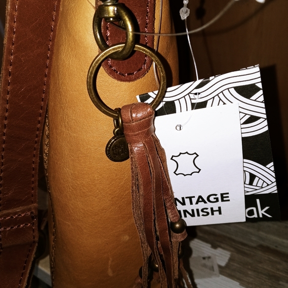 NWT The Sak Leather Crossbody - Picture 5 of 7